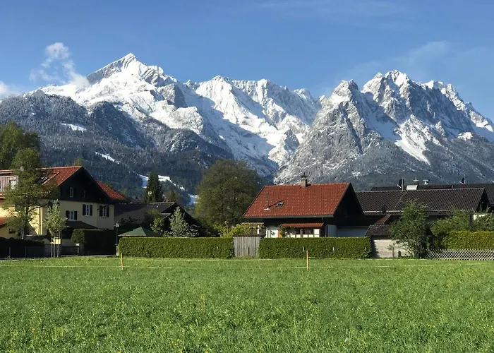 The Alpine Ridge Apartment